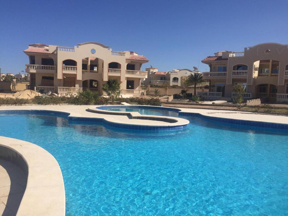 Mubarak 7 - A Small Chalet Hurghada Exterior photo